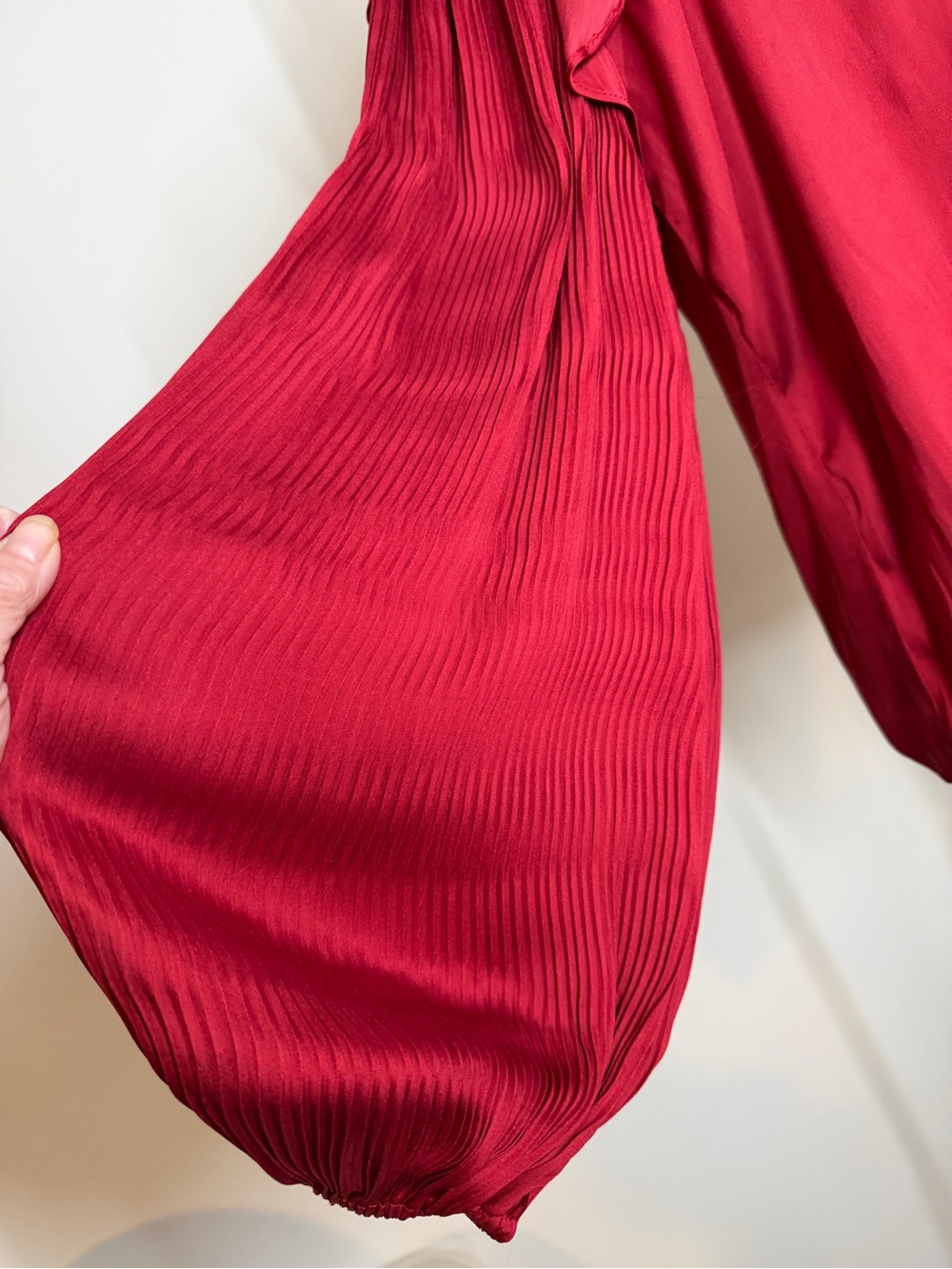 Anthropologie Dolan Left Coast Red Satin-SZ M-Pleated Balloon Sleeve Blouse - Picture 7 of 12